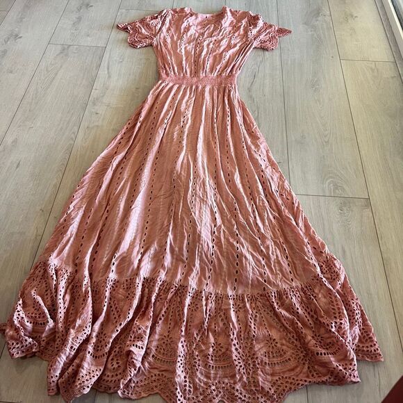 YFB Young Fabulous & Broke Costa Eyelet Tie Dye Pink High-Low Maxi Dress size M - Picture 6 of 8